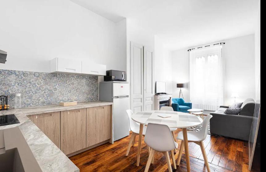 Appartement 2 Pieces Jean Mace Et Stationnement Lyon Eksteriør bilde